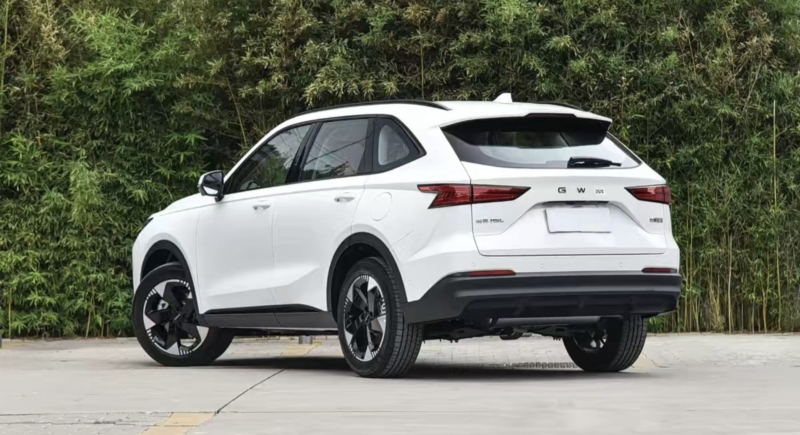 В Китае выходит среднеразмерный внедорожник Haval H6L от GWM с двигателями 1.5T и 2.0T 18 ноября.