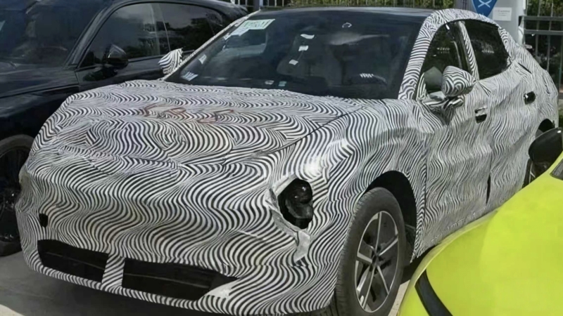 В Китае Xpeng Mona M03, прошедший 180 000 единиц продаж, показан впервые в шпионских снимках.