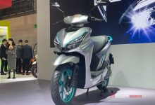 Компания Yadea представила на EICMA 2025 новые электрические скутеры Velax и экосистему зарядки.