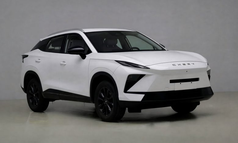 В Китае Chery пополнила линейку бензиновых кроссоверов новой компактной моделью Tiggo 5 Pro.