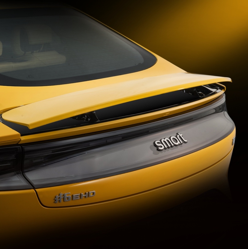 В Китае представлен Smart #6 PHEV с запасом хода 1810 км и мощностью 429 л.с.