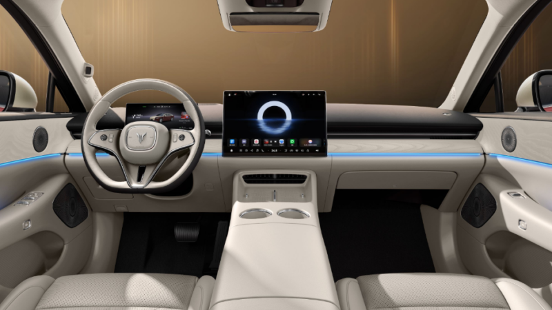 В Китае стартовали продажи Voyah Passion L PHEV: 650 л.с., 5С зарядка, 1400 км.