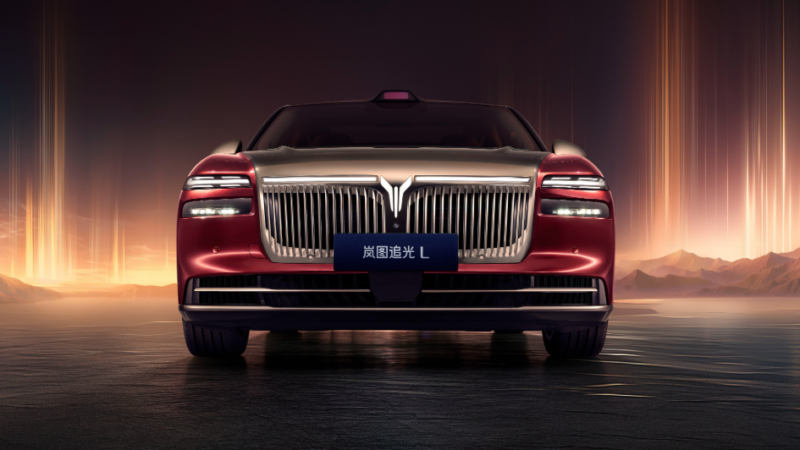 В Китае стартовали продажи Voyah Passion L PHEV: 650 л.с., 5С зарядка, 1400 км.