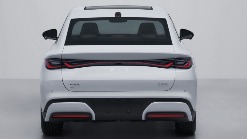 В Китае скоро представят BYD Seal 08 и Sealion 08.