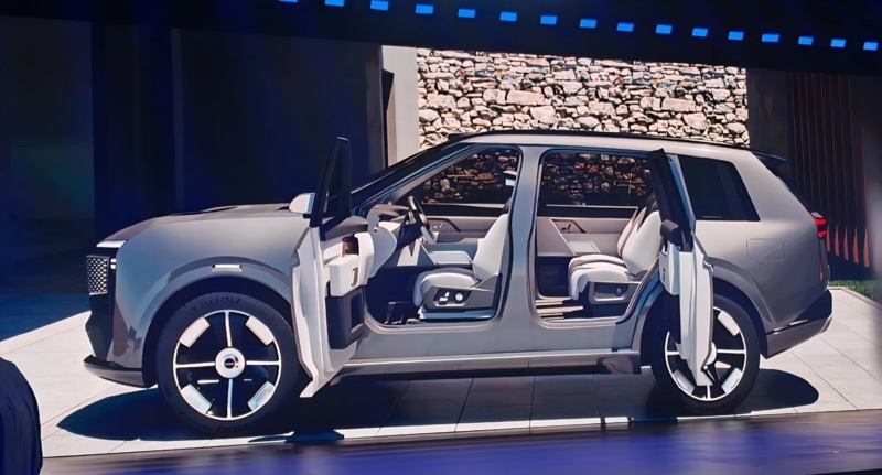 В Китае Chery показала Exeed ES7 GT, ES8, ET8 и ET9, тестируя твердотельные батареи в 2026 году.