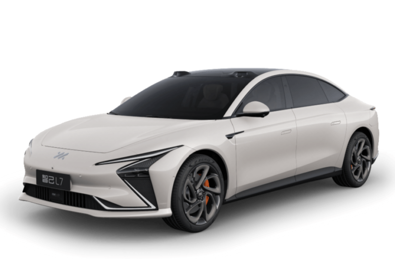 В Китае автопром страдает от слепого следования трендам, по словам вице-президента Geely.