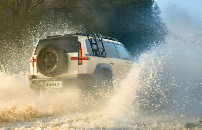 В Китае с конвейера сошел 10000-й Dongfeng M-Hero M817 PHEV, первый в мире внедорожник с Huawei ADS 4.0.