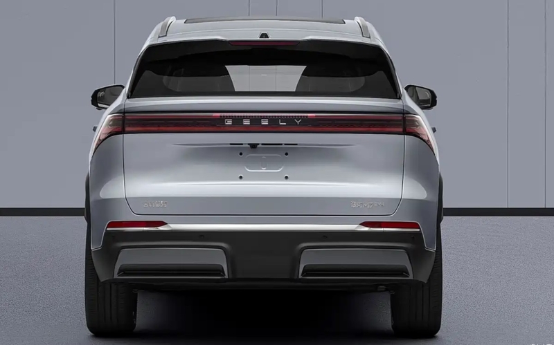 В Китае впервые замечен Geely Galaxy M7, салон раскрыт перед премьерой