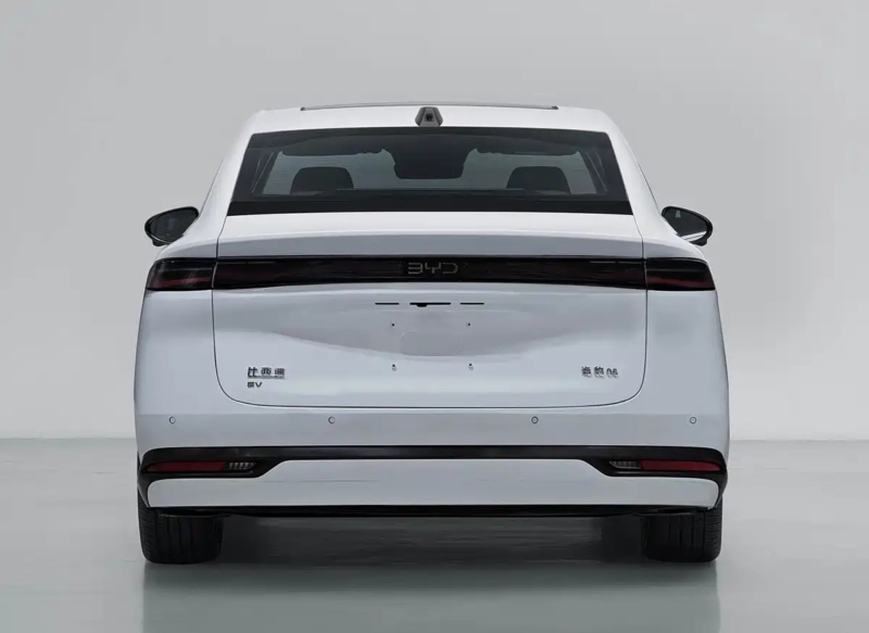 В Китае представлен новый BYD Seal 06 EV с более мощным мотором и увеличенными габаритами.