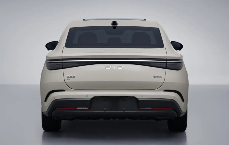 В Китае представлен новый BYD Seal 07 EV с двигателем 240 кВт и датчиком LiDAR.