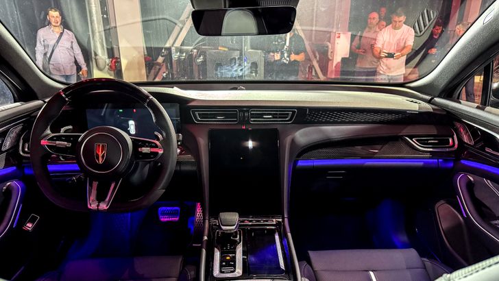 Интерьер Hongqi H6 Интерьер Hongqi H6