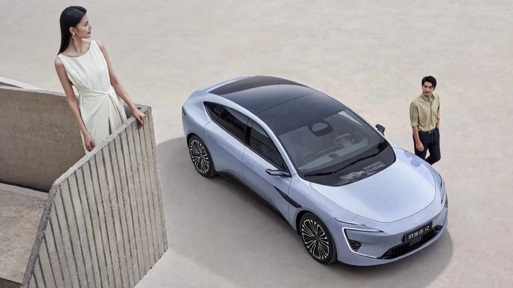 цены Avatr 12 сверху сбоку спереди