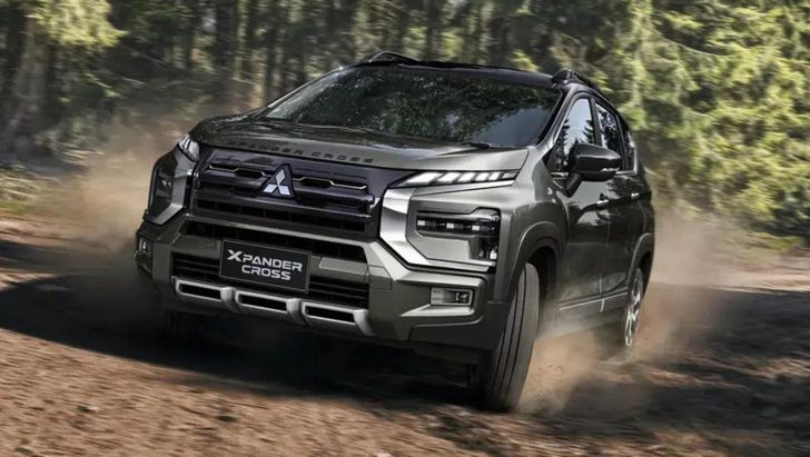 В России появился надежный семиместный Mitsubishi с нержавеющим кузовом. Он стоит дешевле Geely и Chery