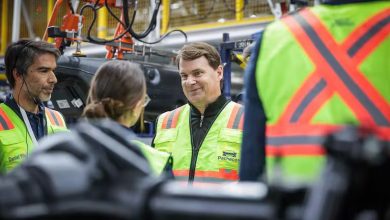 В Китае глава Ford высоко оценил впечатления от Xiaomi SU7, назвав его "китайским Apple".