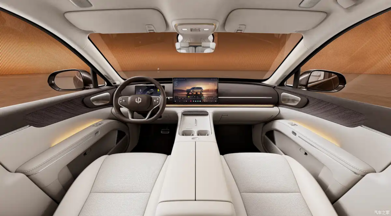 В Китае Leapmotor D19 выделяется крупнейшей в классе EREV батареей на 80,3 кВтч, интерьер модели рассекречен.