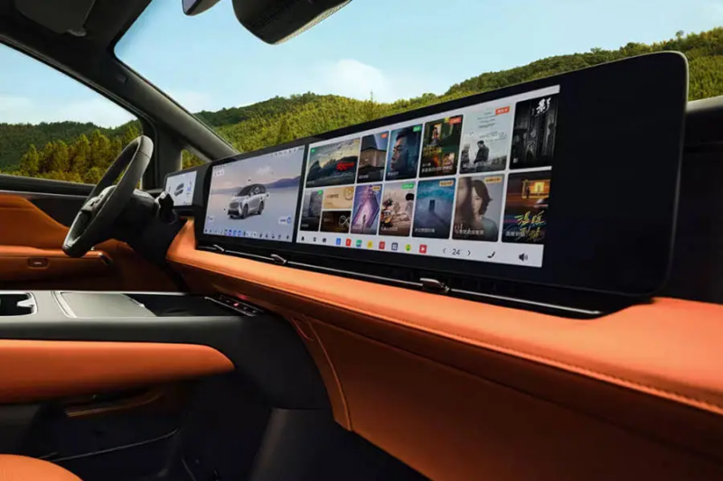 В Китае Buick представил флагманский гибридный MPV Electra Encasa от ,800.