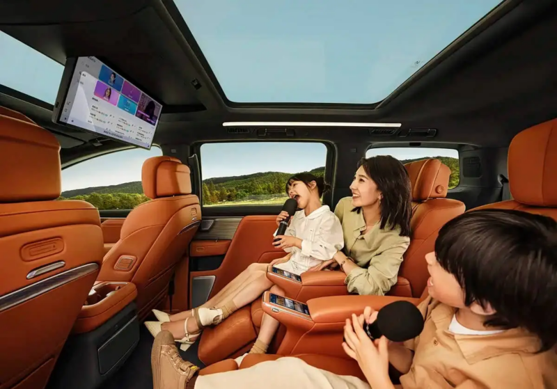 В Китае Buick представил флагманский гибридный MPV Electra Encasa от ,800.