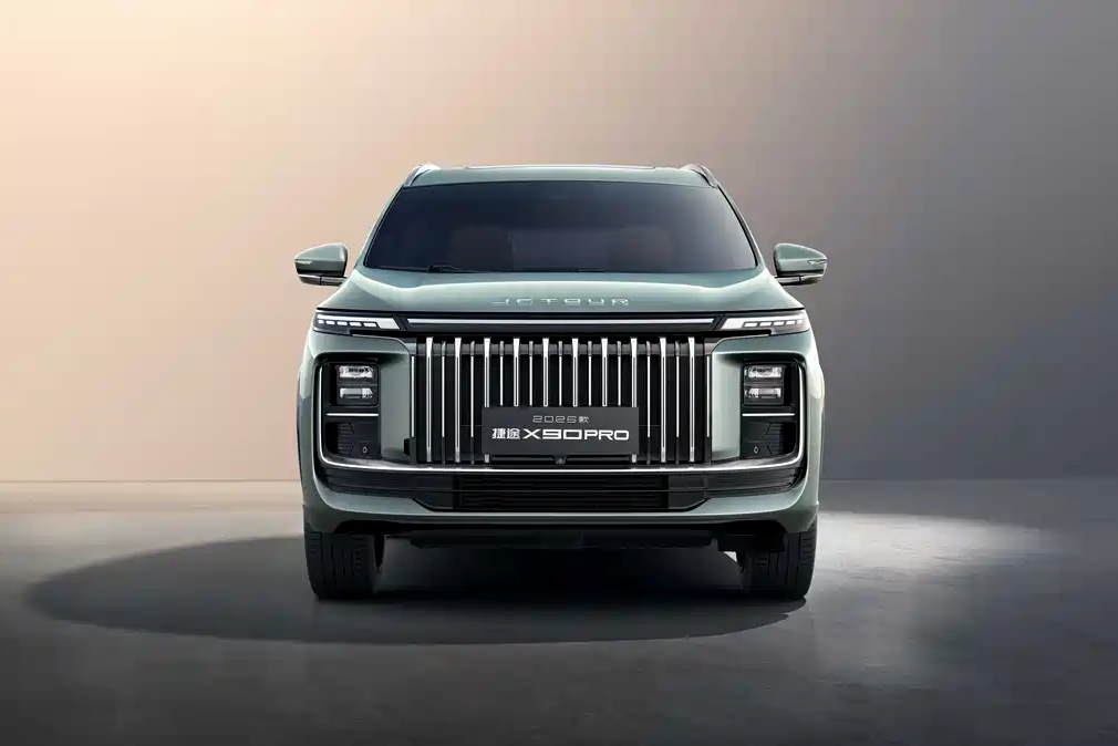 В Китае Chery Jetour представил новый среднеразмерный внедорожник X90 Pro 2026 года мощностью 251 л.с.