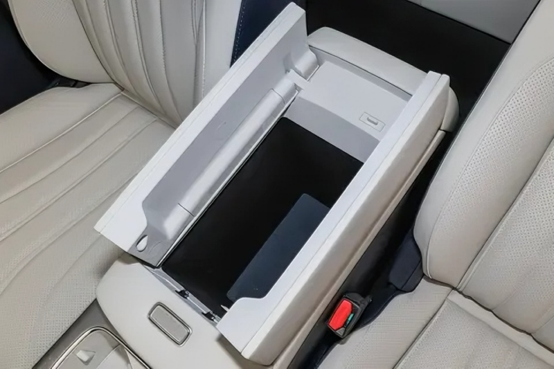 В Китае Chery Fulwin T9L PHEV предлагает полный привод мощностью 260 кВт и крутящий момент 330 Нм.