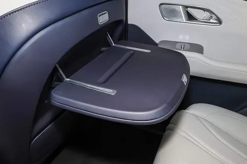 В Китае Chery Fulwin T9L PHEV предлагает полный привод мощностью 260 кВт и крутящий момент 330 Нм.