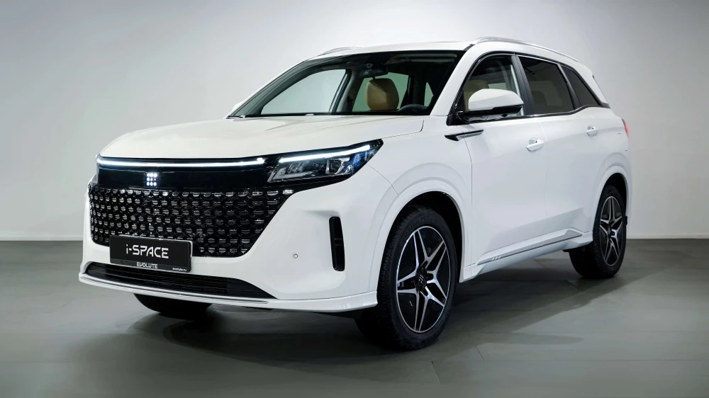 Evolute i-Space сбоку спереди