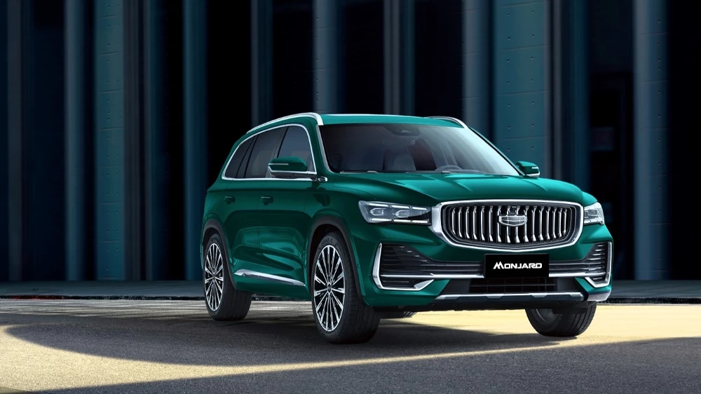 geely monjaro flagship se спереди сбоку страт продаж