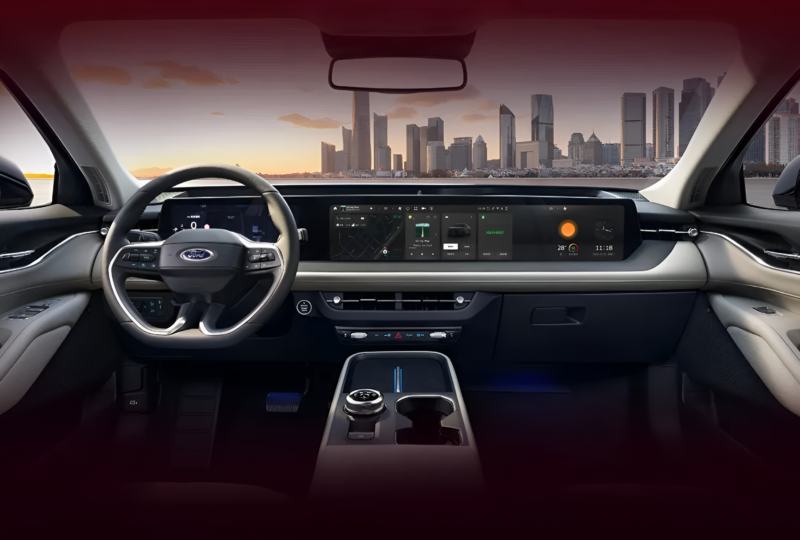 В Китае 2026 Ford Mondeo с 2.0T (192 кВт, 408 Н·м) стартует от 21 200 долларов США.