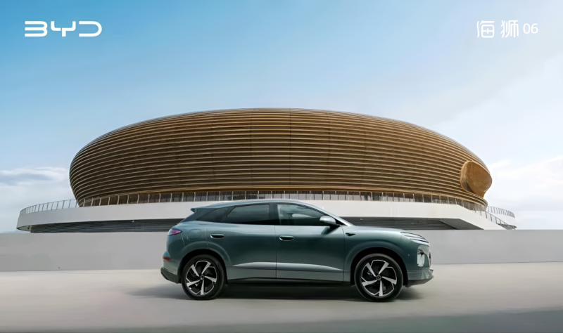 В Китае BYD Sealion 06, преемник Sealion 6, зафиксировал 35 081 продаж в ноябре после непрерывного ежемесячного роста.