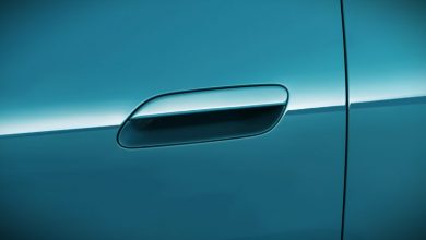 В Китае ужесточают правила открытия дверей автомобилей после ДТП и возгораний, требуя механического привода.