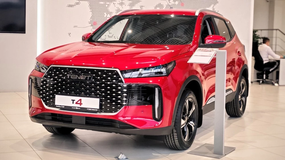 tenet t4 кроссовер у дилера в автосалоне новый сбоку спереди