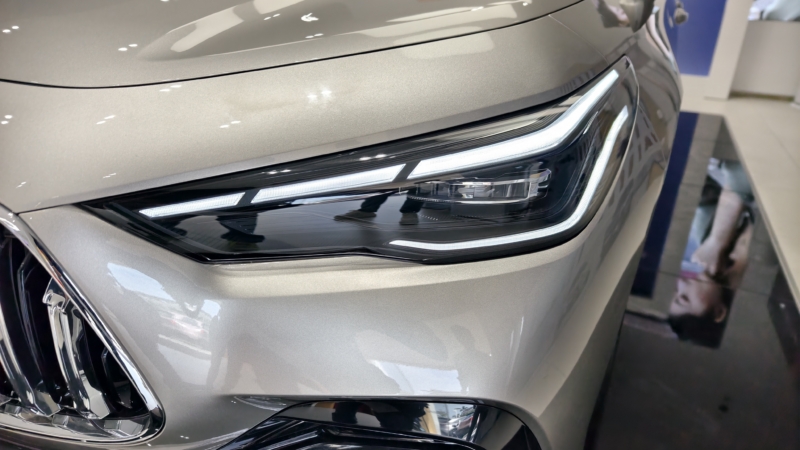 В Китае Geely Galaxy Starshine 6 PHEV бросает вызов BYD, соревнуясь в пространстве и динамике вождения