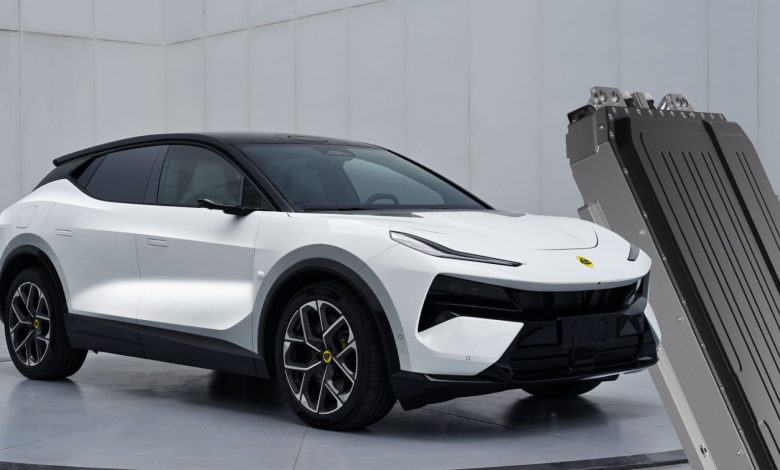 В Китае Lotus Eletre PHEV предложит до 355 км запаса хода на электротяге с батареей 70 кВтч.