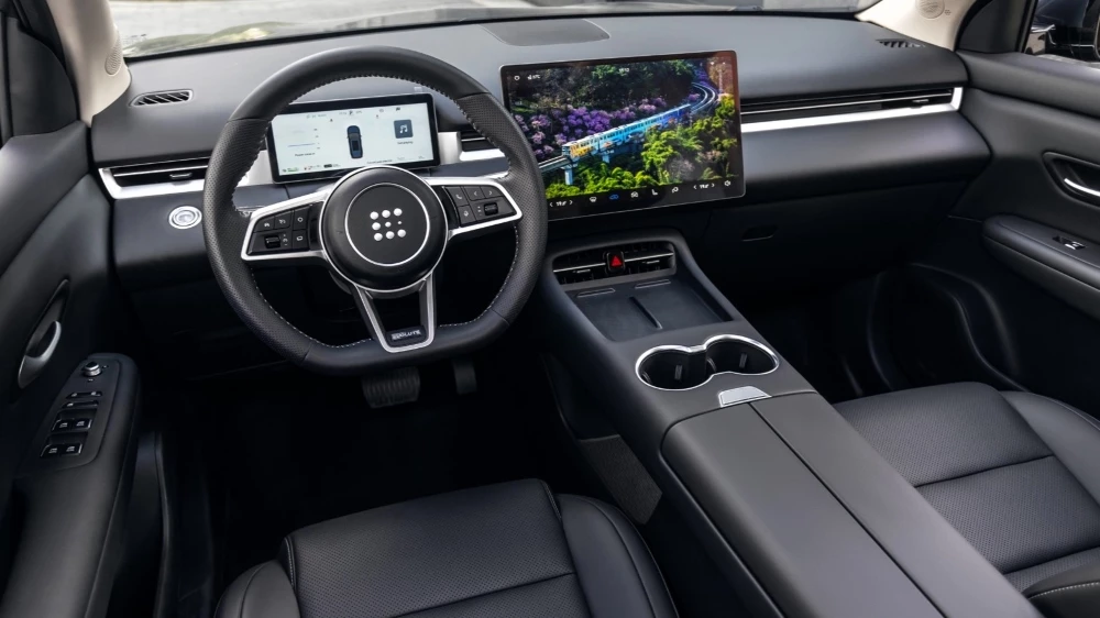 evolute i-space гибридный кроссовер интерьер