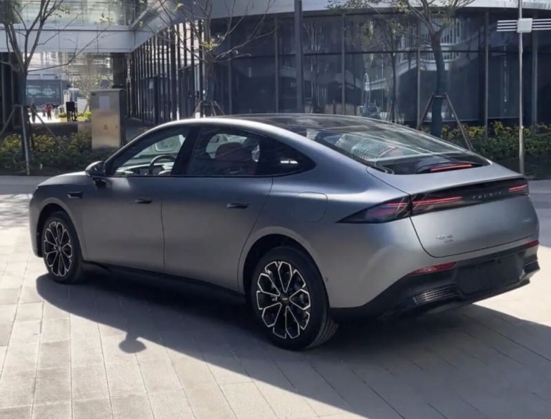 В Китае замечен Chery Fulwin A9 с кузовным стилем фастбэк-купе перед запуском в 2026 году.