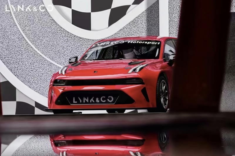 В Китае Lynk & Co 03+ TCR молниеносно распродан на старте продаж за 192 000 долларов США