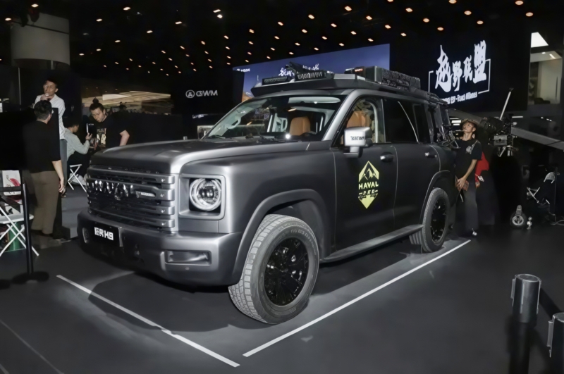 В Китае GWM Haval H9 Crossing Edition с 131-литровым двойным топливным баком стартует от 32 600 долларов.