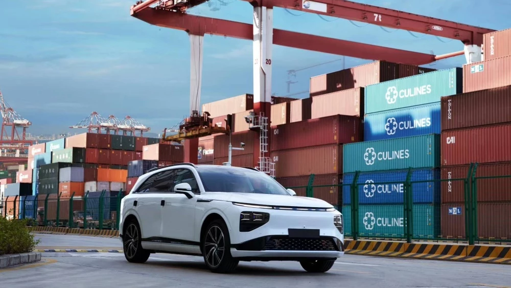 Xpeng G9 P7 в Германии