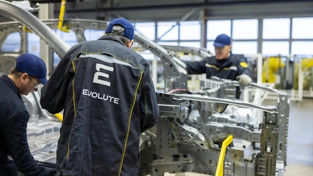 Завод Моторинвест Evolute i-space конвейер