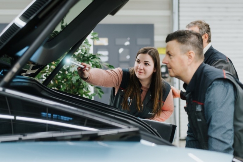 В Китае Xpeng P7+ 2026 завершил предсерийное производство в Австрии перед европейским запуском 9 января.