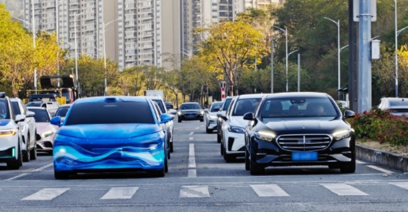 В Китае BYD представит флагманскую серию Ocean: седан Seal 08 и кроссовер Sealion 08 выйдут на рынок в начале 2026 года.