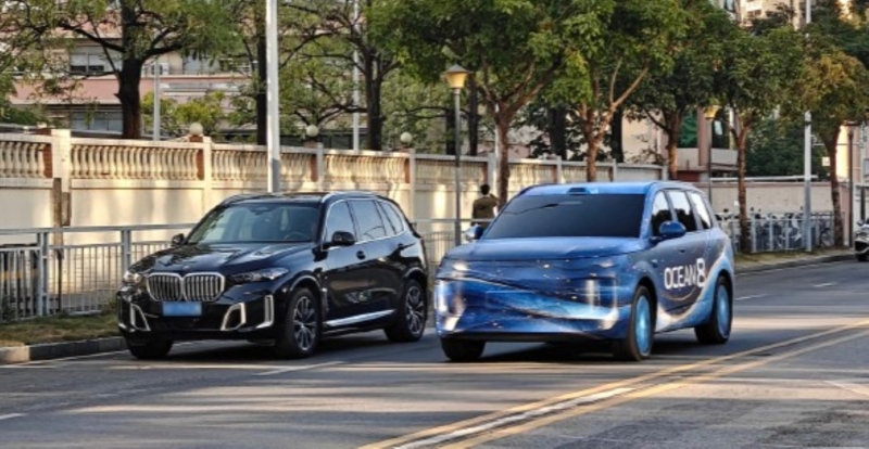 В Китае BYD представит флагманскую серию Ocean: седан Seal 08 и кроссовер Sealion 08 выйдут на рынок в начале 2026 года.