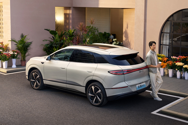 В Китае раскрыта информация о батарее и запасе хода нового электрокроссовера BYD Sealion 06, до 82,732 кВтч и 710 км.