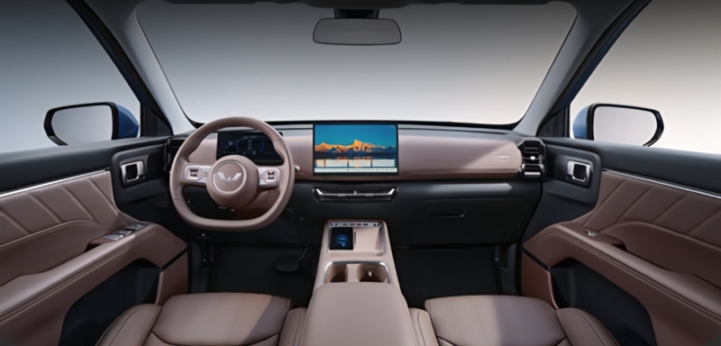 В Китае стартовали продажи кроссовера Wuling Starlight 560 от 00 в версиях ДВС, PHEV и BEV.