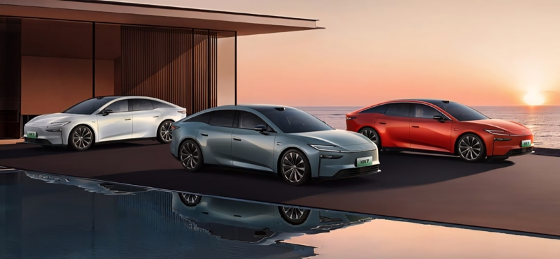 В Китае GAC-Toyota bZ7 флагманский электрокар с умной экосистемой Xiaomi и технологиями Huawei выходит на рынок в марте