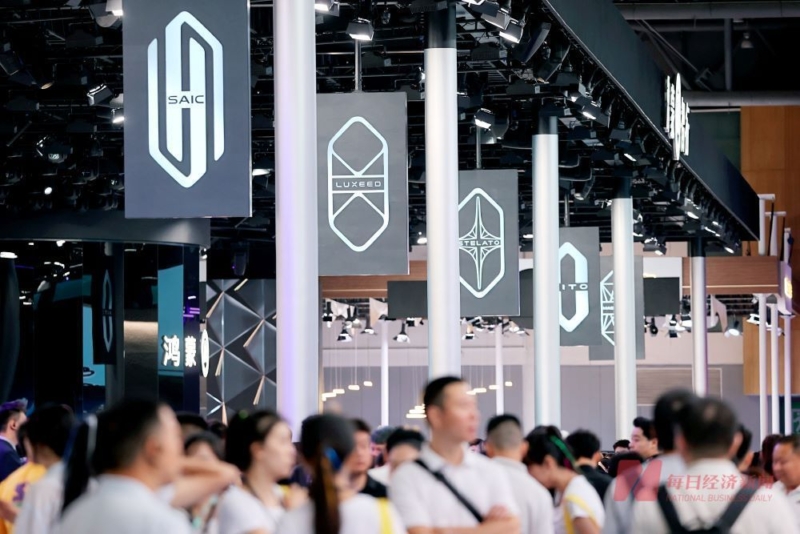 В Китае опубликованы патентные чертежи внешнего дизайна автомобиля Huawei