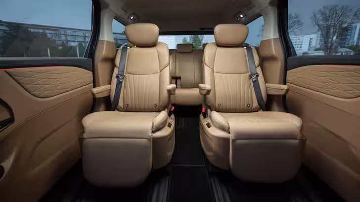 Интерьер JAC RF8