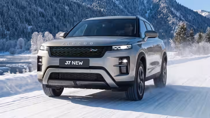 С дизайном в стиле Land Rover: самый популярный кроссовер Jaecoo получил новую версию в России