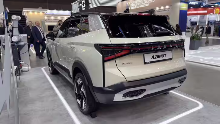 LADA Azimut