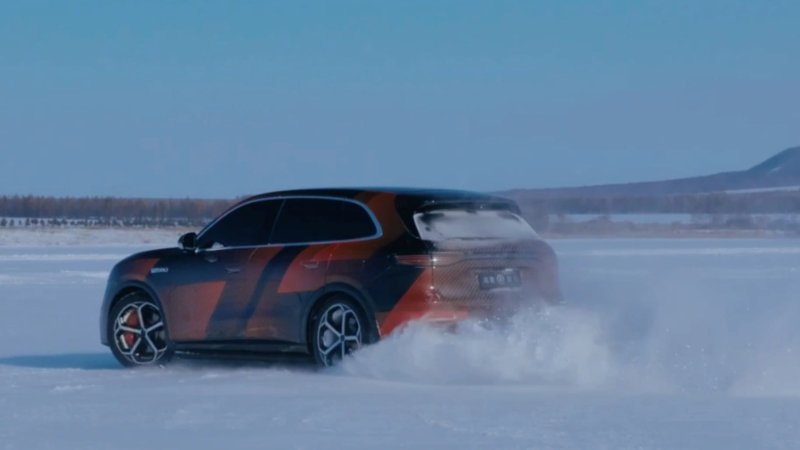 В Китае замечен кроссовер Aito M6 от Huawei во время зимних испытаний.