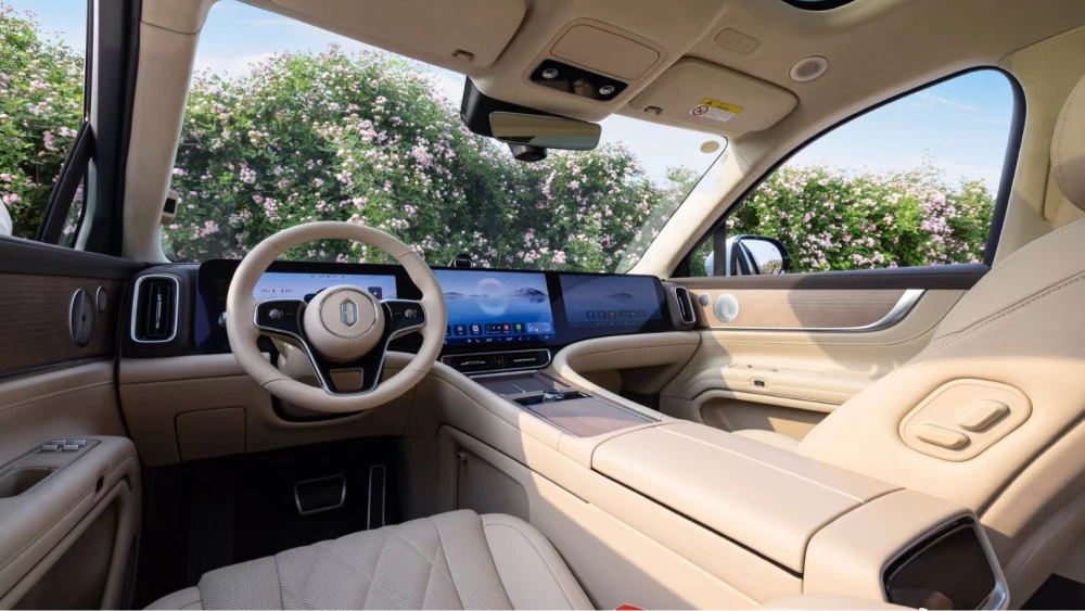 seres aito m9 кроссовер салон бежевый